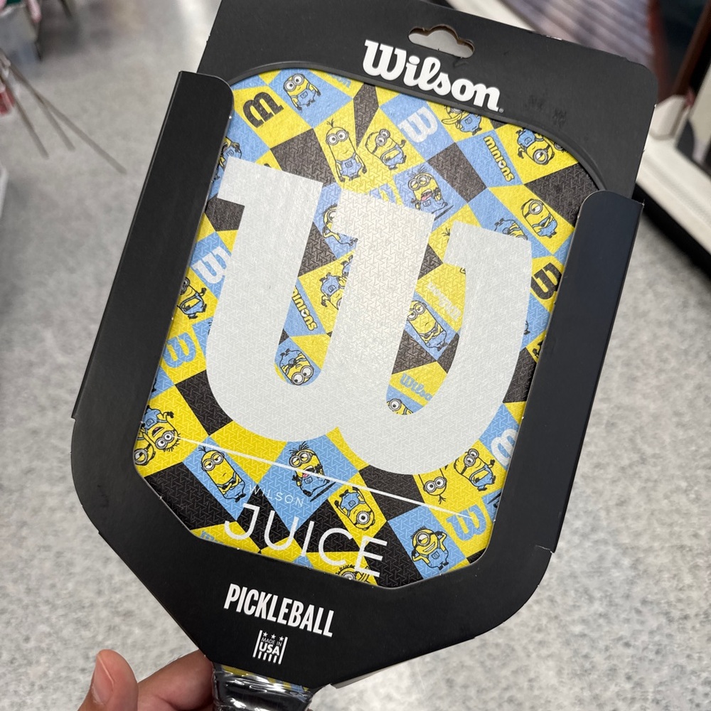 Wilson Juice Minions pickleballl paddle